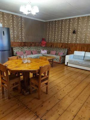 Guest House-Waterfall Chokhuldi Екстер'єр фото